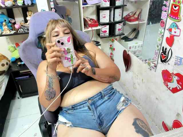 Modelo: Alisson_Queen