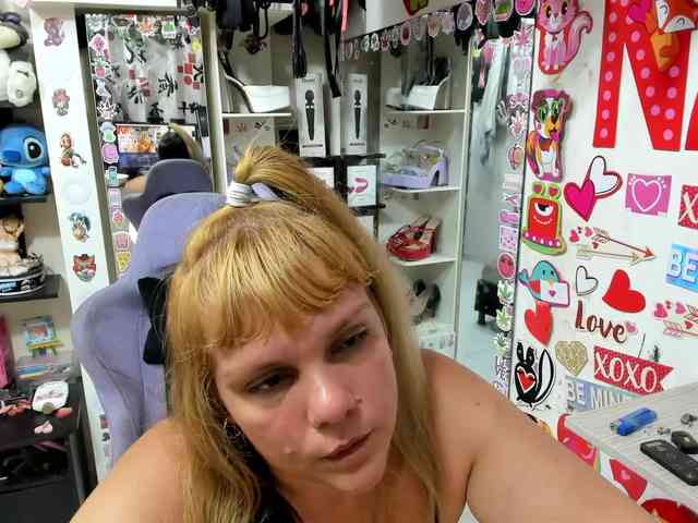 Alisson_Queen