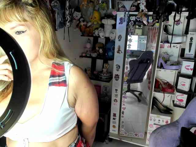 Alisson_Queen