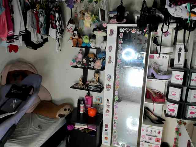Alisson_Queen webcam