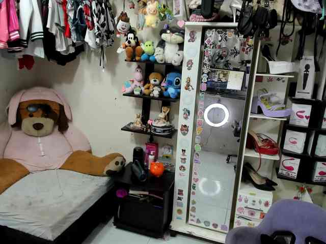 Alisson_Queen webcam