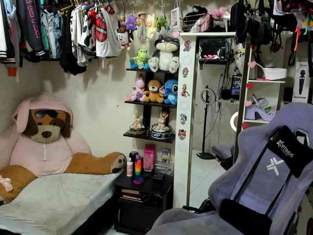 Alisson_Queen webcam