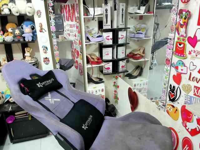 Alisson_Queen webcam