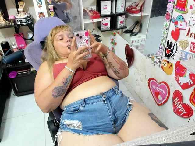 Alisson_Queen webcam