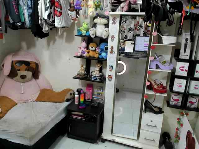 Alisson_Queen webcam