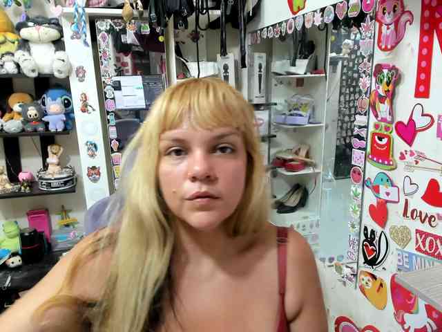 Alisson_Queen webcam