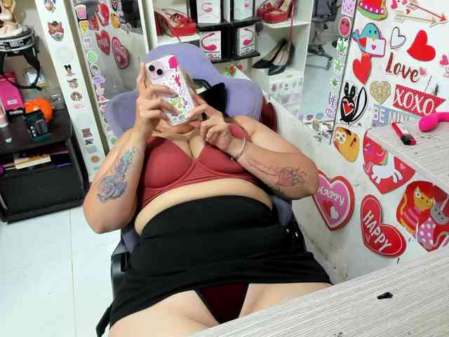 Alisson_Queen webcam
