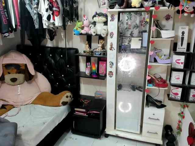 Alisson_Queen webcam