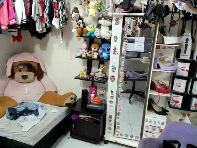 Alisson_Queen webcam