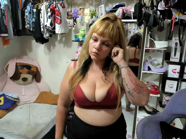 Alisson_Queen