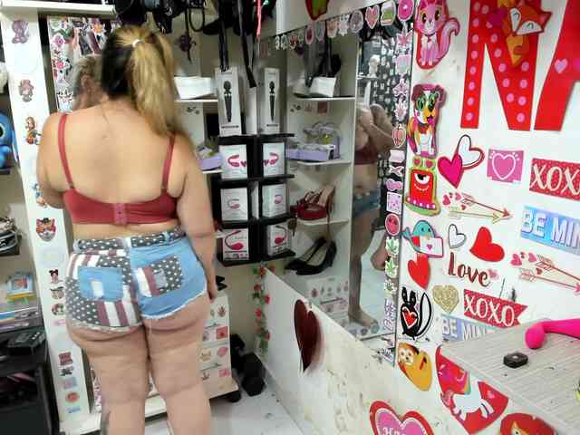 Alisson_Queen webcam