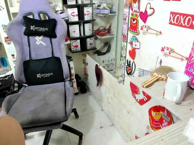 Alisson_Queen webcam