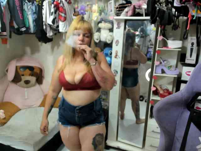 Alisson_Queen webcam