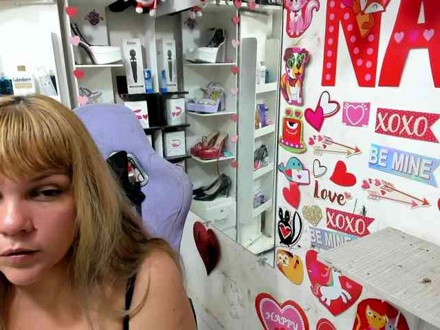 Alisson_Queen webcam