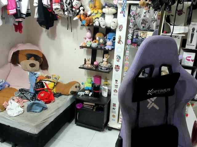 Alisson_Queen webcam