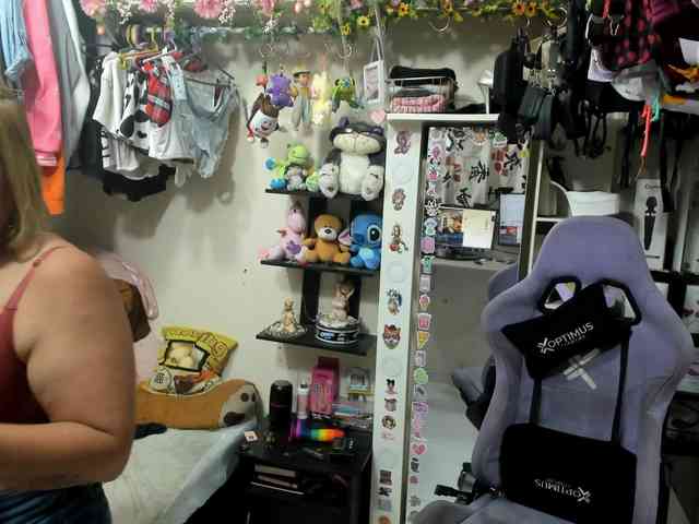 Alisson_Queen webcam