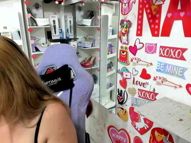 Alisson_Queen webcam