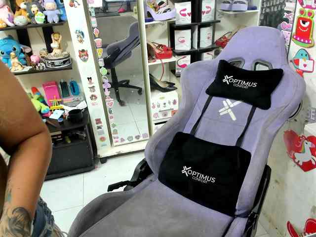 Alisson_Queen webcam