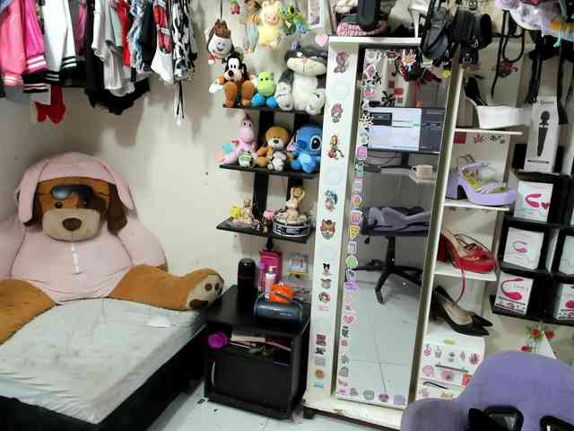 Alisson_Queen webcam