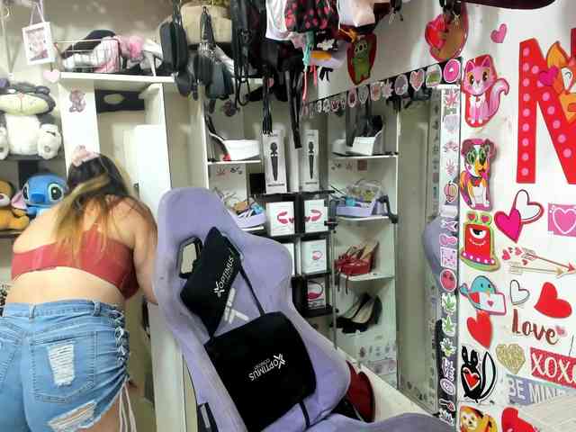 Alisson_Queen webcam
