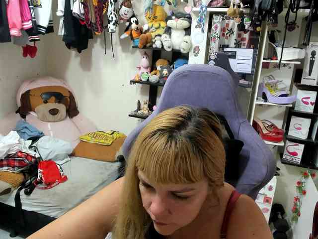 Alisson_Queen