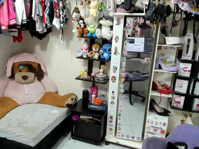 Alisson_Queen webcam