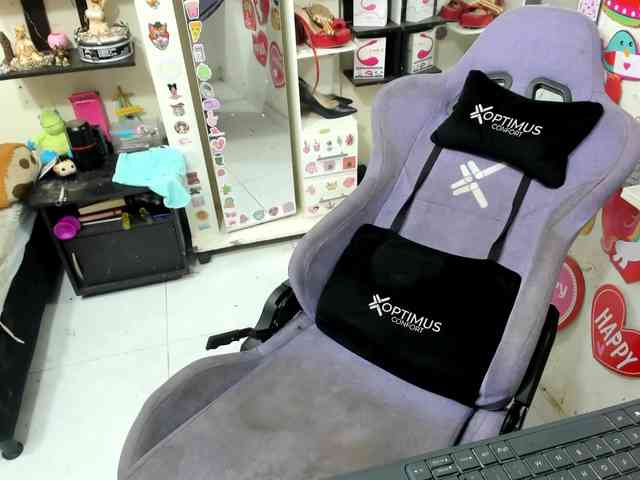 Alisson_Queen webcam