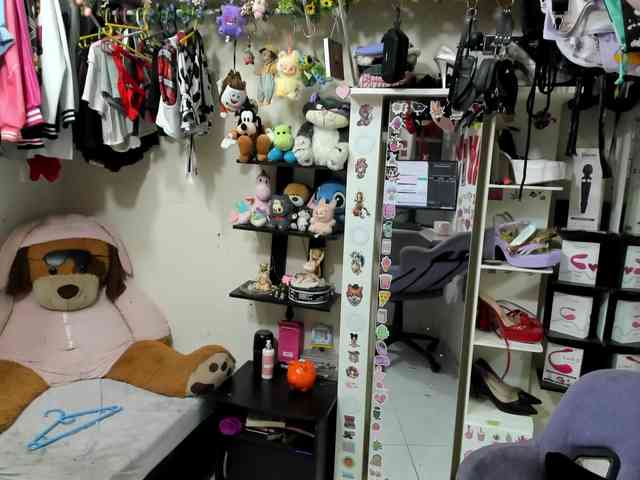 Alisson_Queen webcam