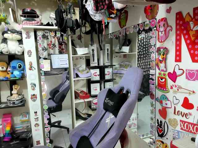 Alisson_Queen webcam