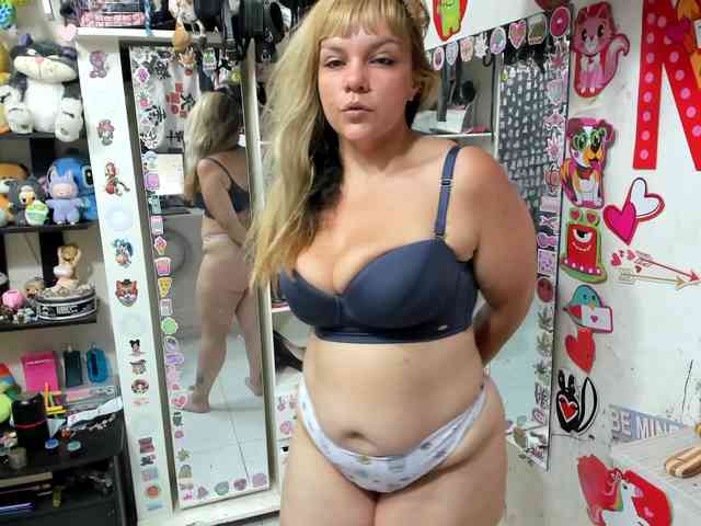 Alisson_Queen webcam