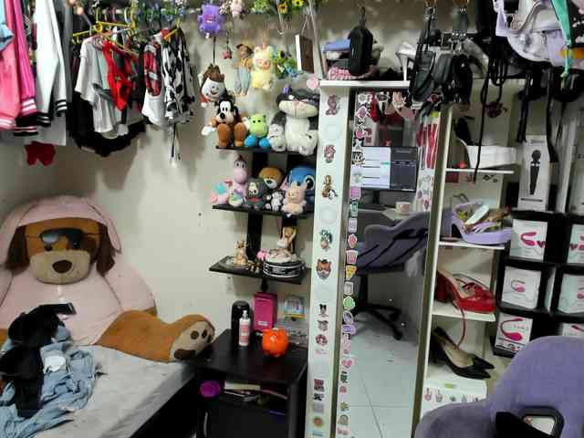 Alisson_Queen webcam
