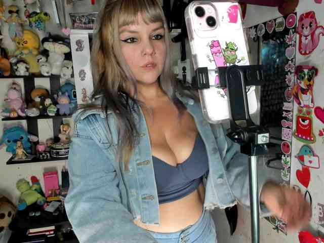 Alisson_Queen webcam