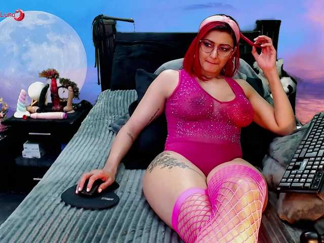 Hanna-Luna's BongaCams show and profile