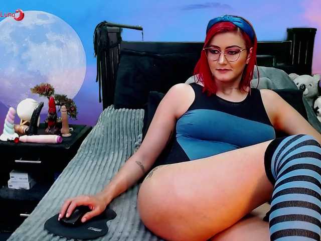 Hanna-Luna live cam on BongaCams