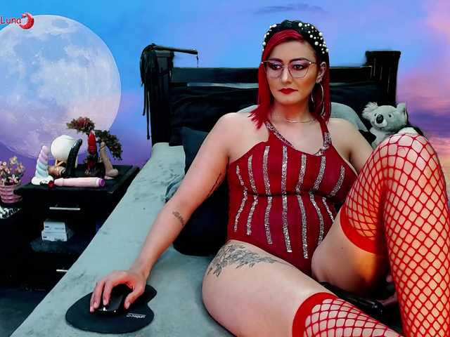 Hanna-Luna live cam on BongaCams