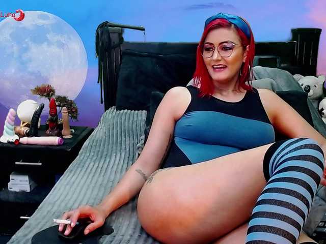Hanna-Luna live cam on BongaCams