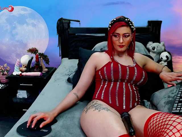 Hanna-Luna live cam on BongaCams