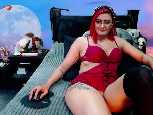 Hanna-Luna live cam on BongaCams