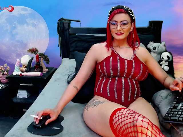 Hanna-Luna live cam on BongaCams