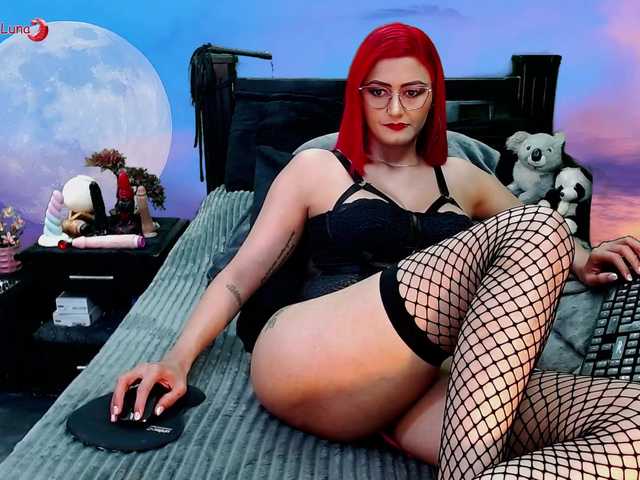 Hanna-Luna live cam on BongaCams