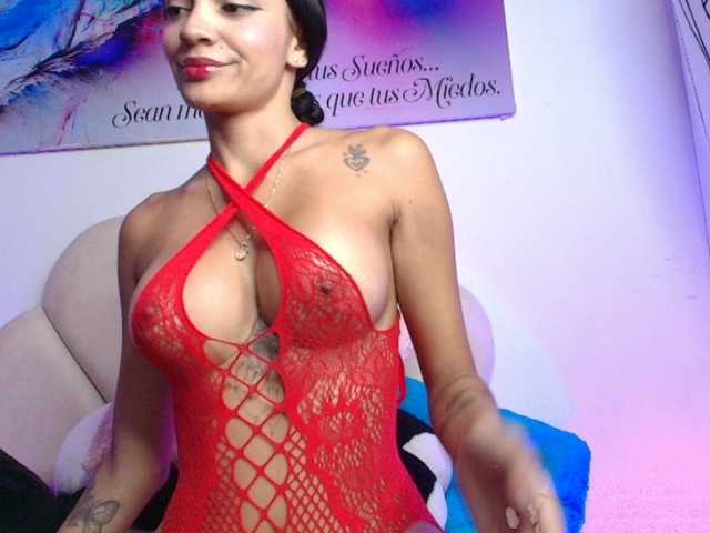 KishaColins live cam on BongaCams