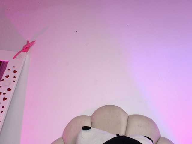 KishaColins live cam