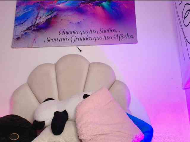 KishaColins webcam