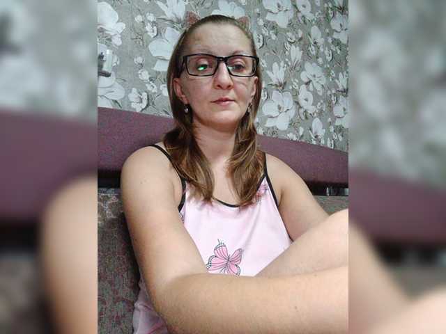 Zarevna live cam on BongaCams