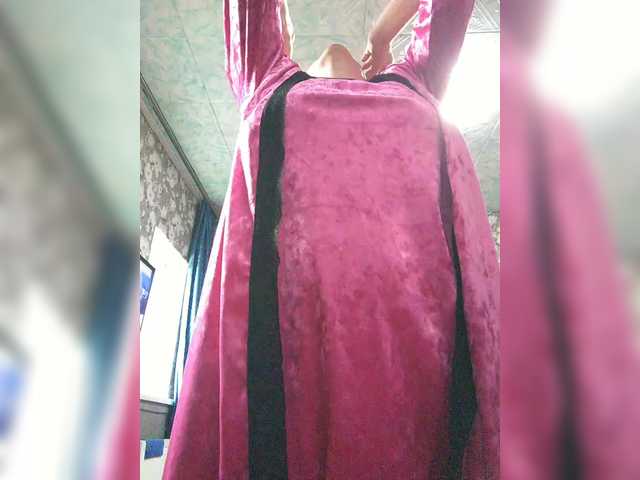 Zarevna's BongaCams show and profile