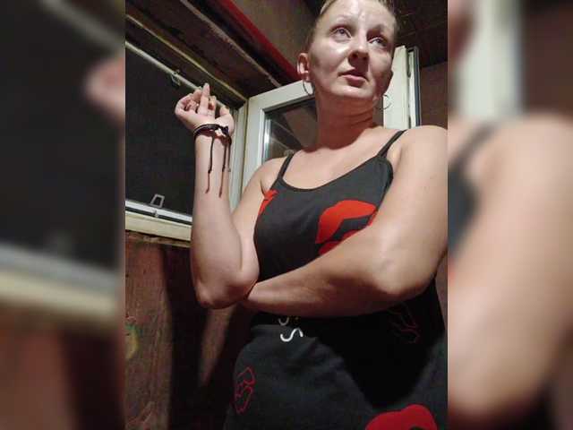 Zarevna live cam on BongaCams