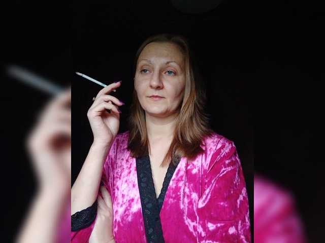 Zarevna live cam on BongaCams