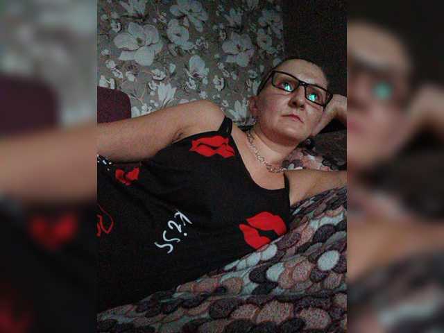 Zarevna live cam on BongaCams