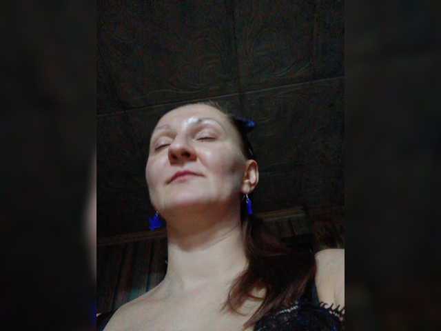 Zarevna live cam on BongaCams