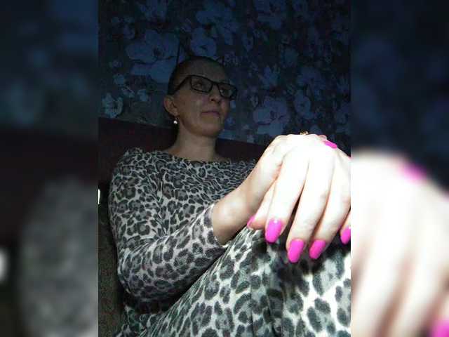 Zarevna's BongaCams show and profile